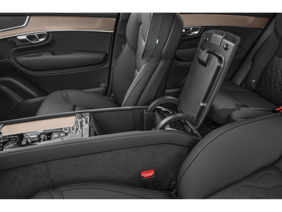 2026 Volvo XC90 B5 AWD Core 7-Seater