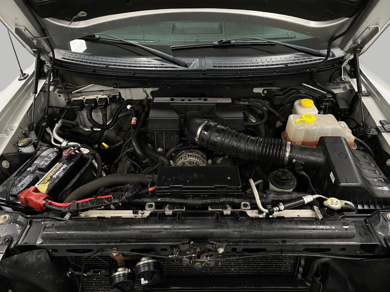 2014 Ford F-150 4WD SuperCrew 145 SVT Raptor