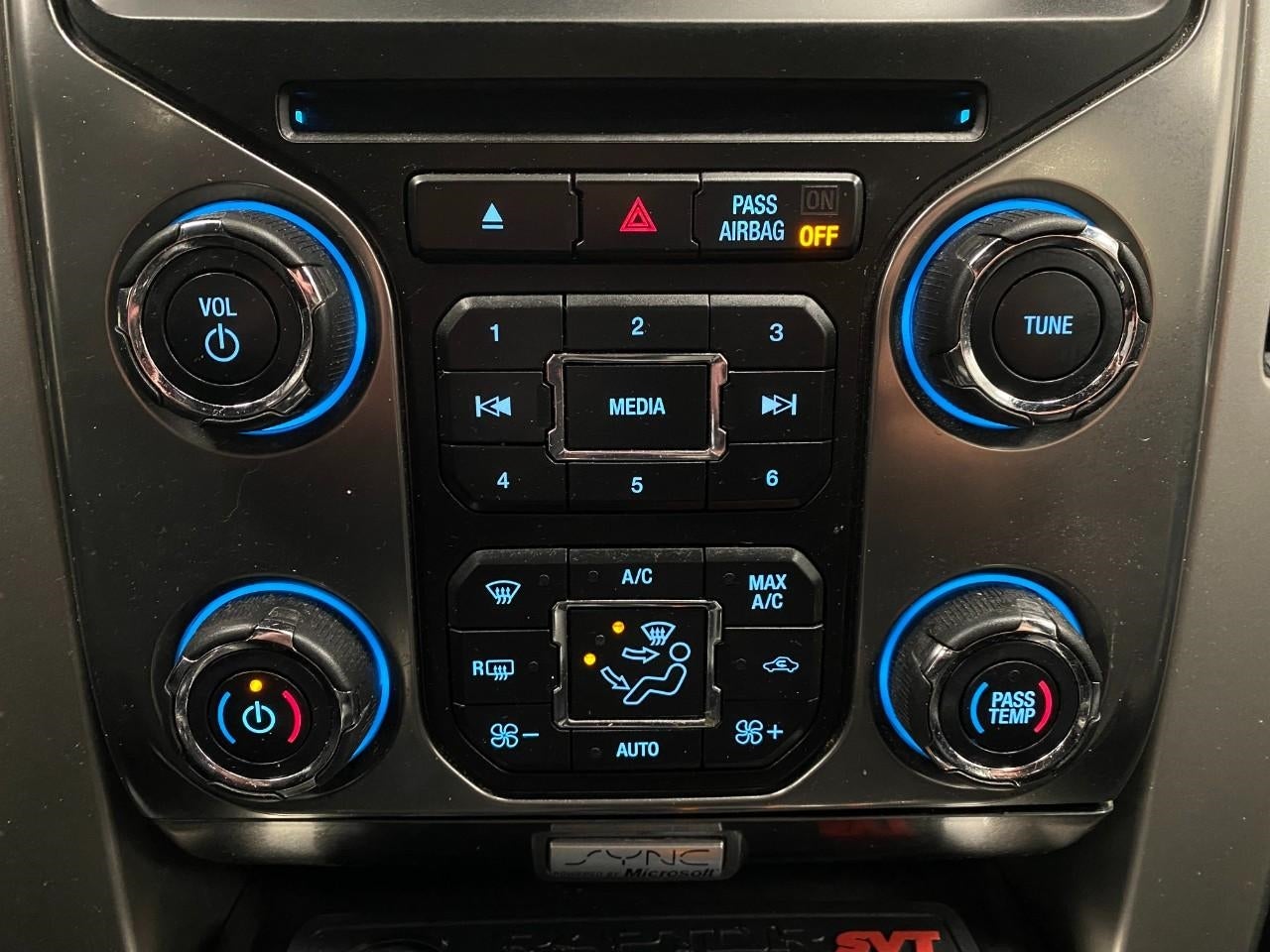 2014 Ford F-150 4WD SuperCrew 145 SVT Raptor