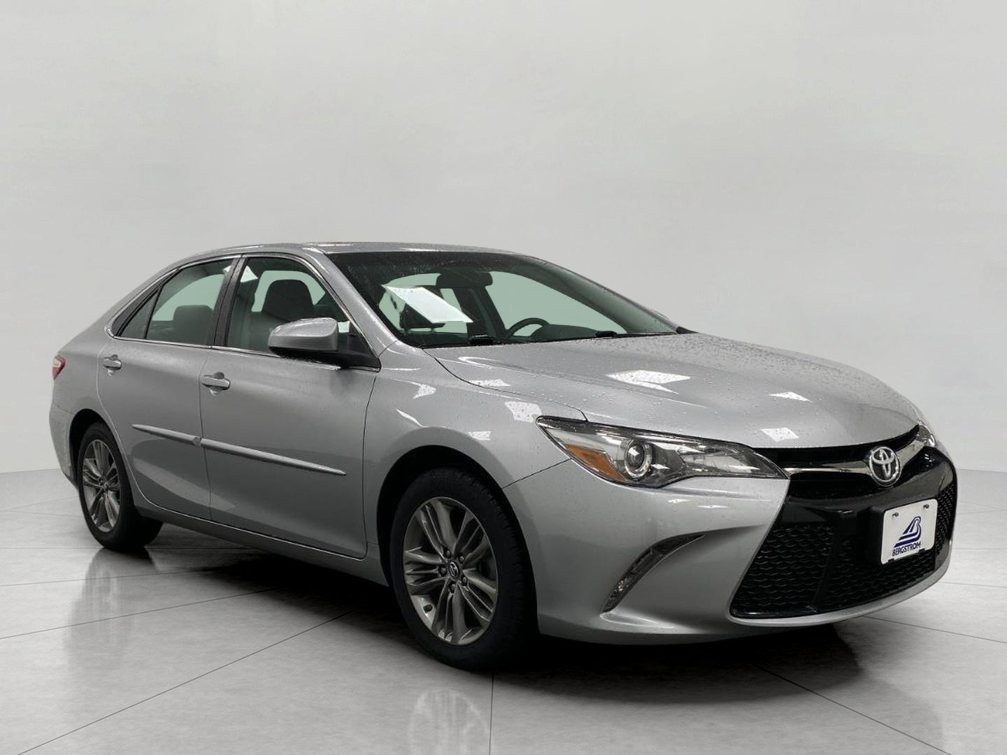 2017 Toyota Camry SE Auto