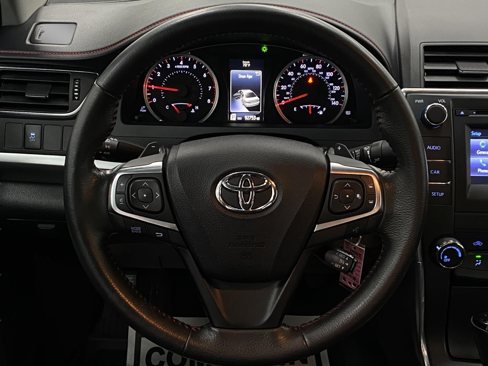 2017 Toyota Camry SE Auto