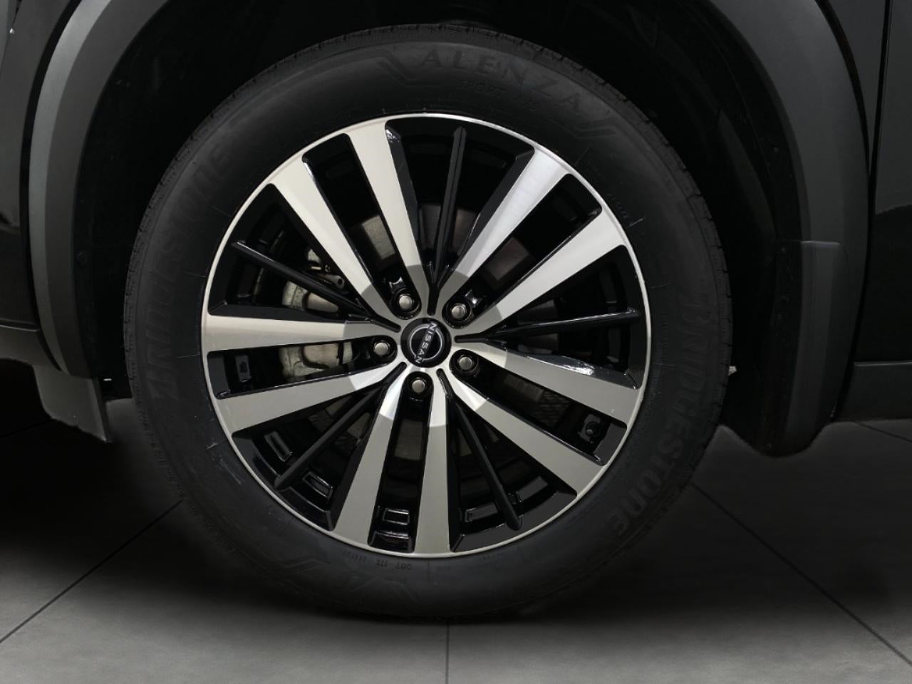 2024 Nissan Pathfinder Platinum 4WD