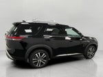 2024 Nissan Pathfinder Platinum 4WD