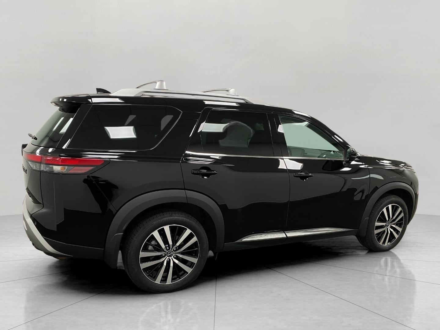 2024 Nissan Pathfinder Platinum 4WD