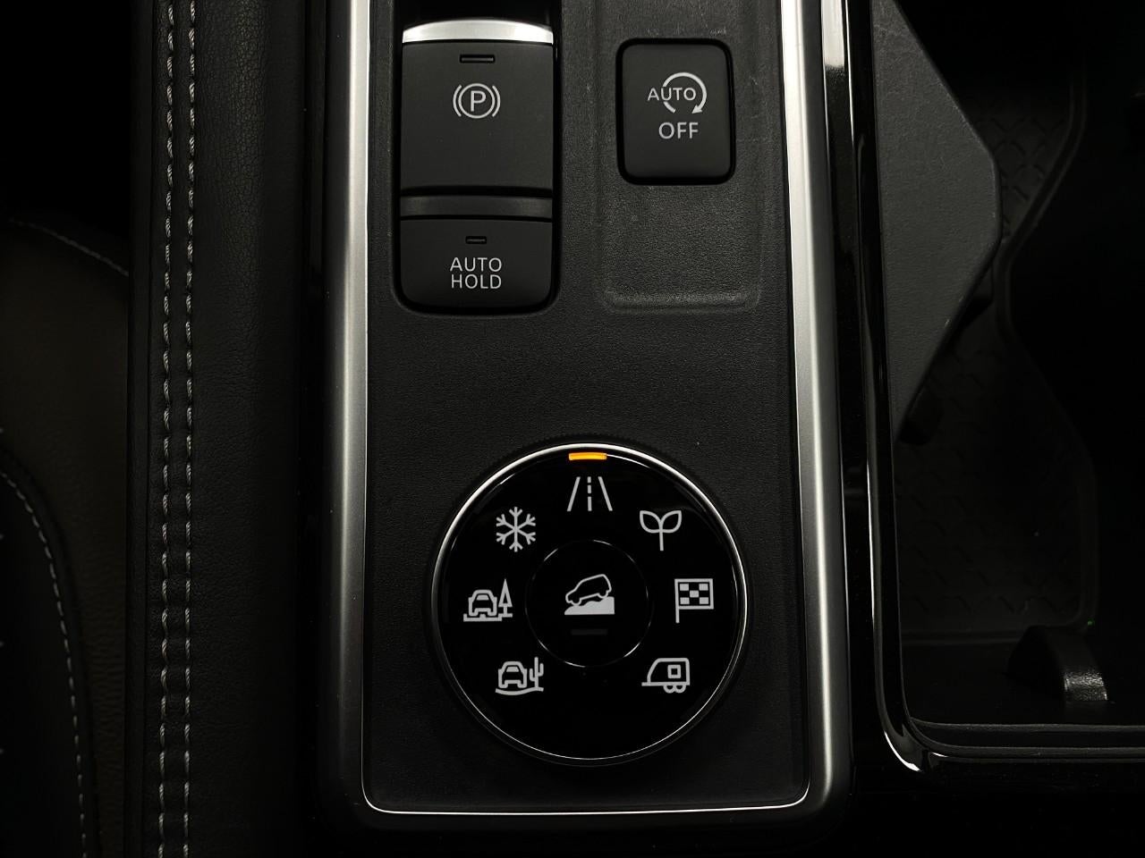 2024 Nissan Pathfinder Platinum 4WD