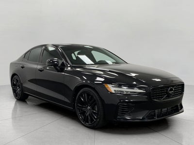 2022 Volvo S60 Recharge Plug-In Hybrid T8 eAWD PHEV Black Edition R-Design Extended Range