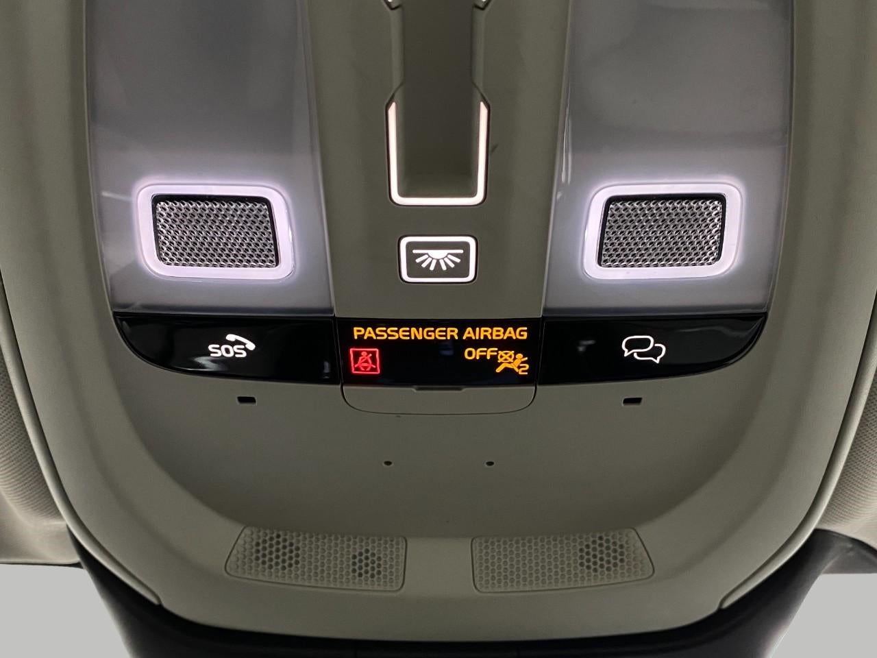 2023 Volvo S60 Recharge Plug-In Hybrid T8 eAWD PHEV Plus Dark Theme