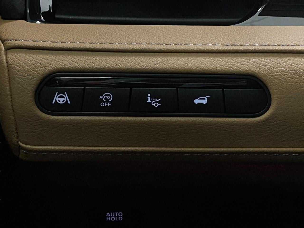 2025 INFINITI QX80 LUXE AWD