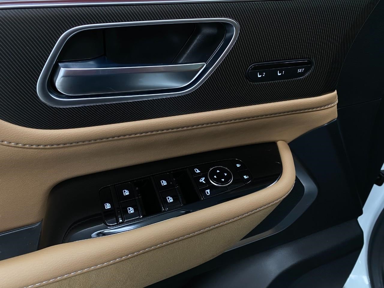 2025 INFINITI QX80 LUXE AWD