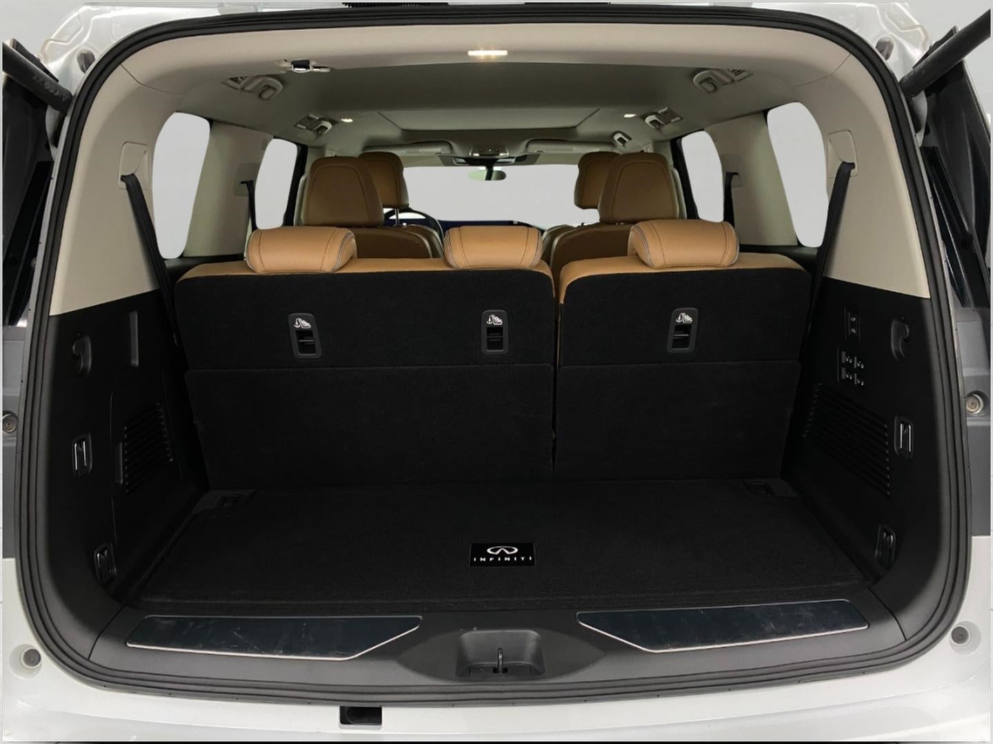 2025 INFINITI QX80 LUXE AWD