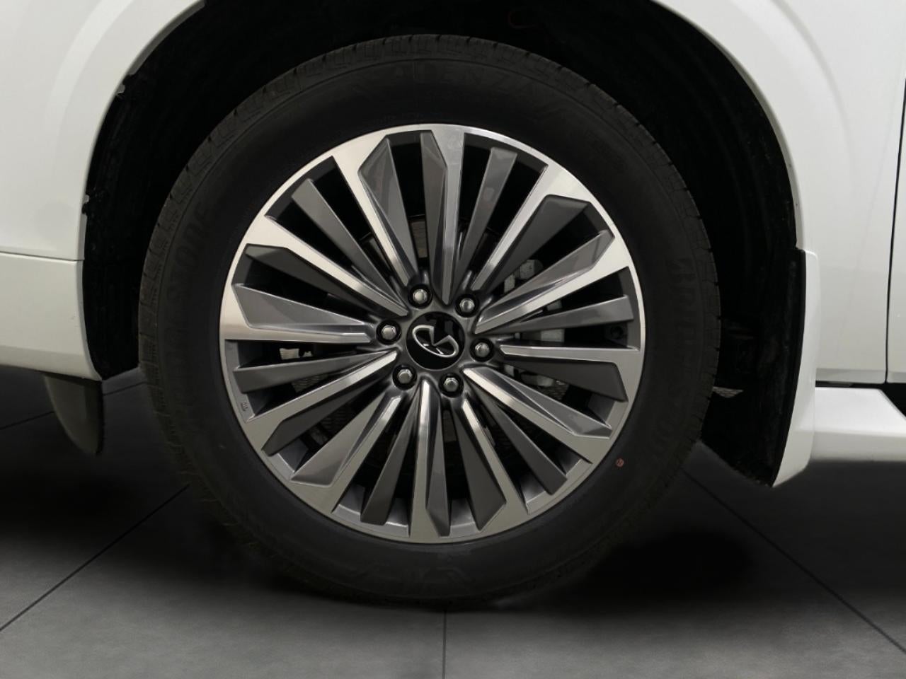 2026 INFINITI QX80 LUXE AWD