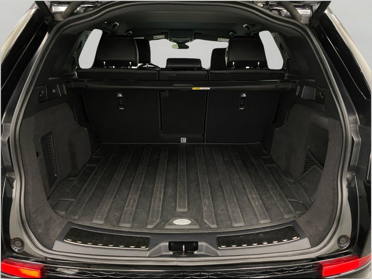2023 Land Rover Discovery Sport S R-Dynamic 4WD