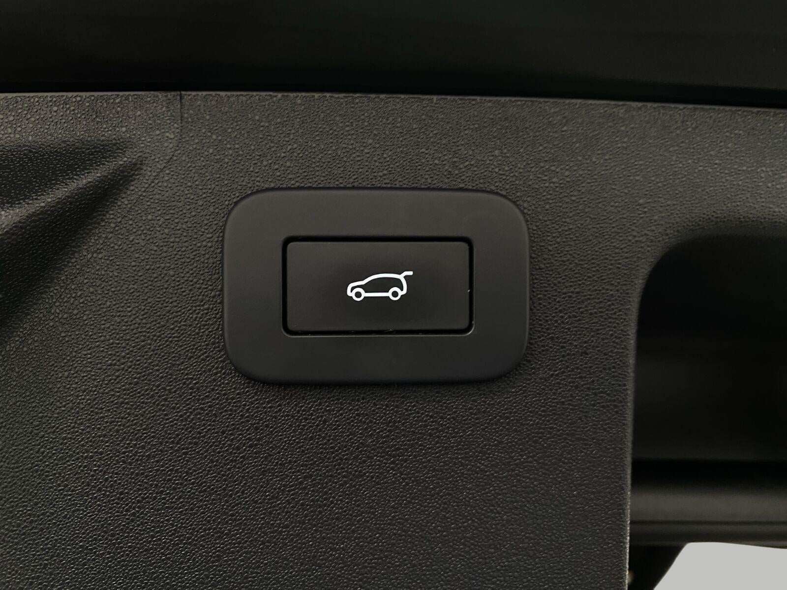 2023 Land Rover Discovery Sport S R-Dynamic 4WD