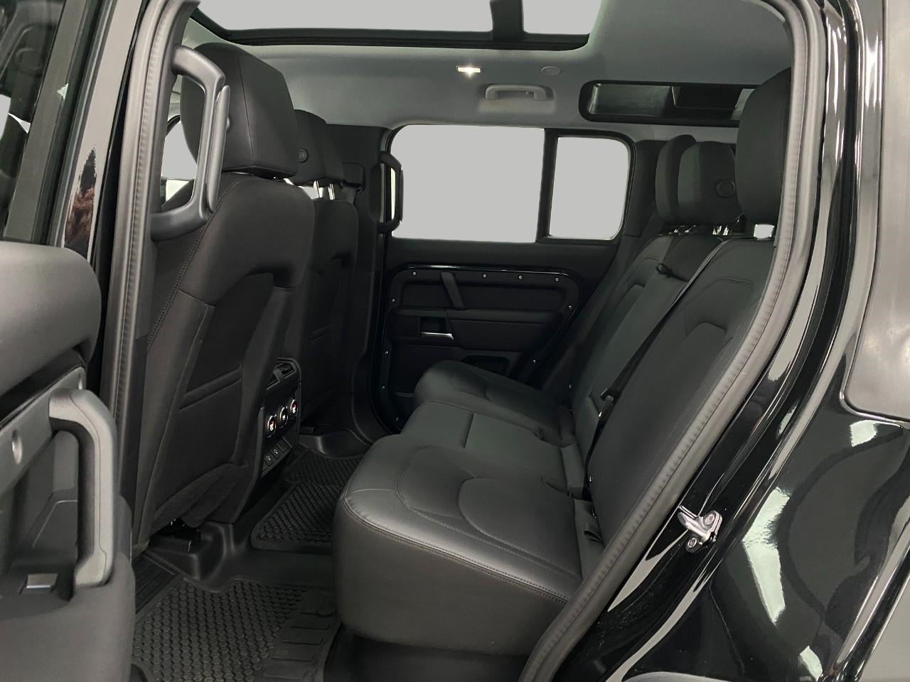 2025 Land Rover Defender 110 P300 S