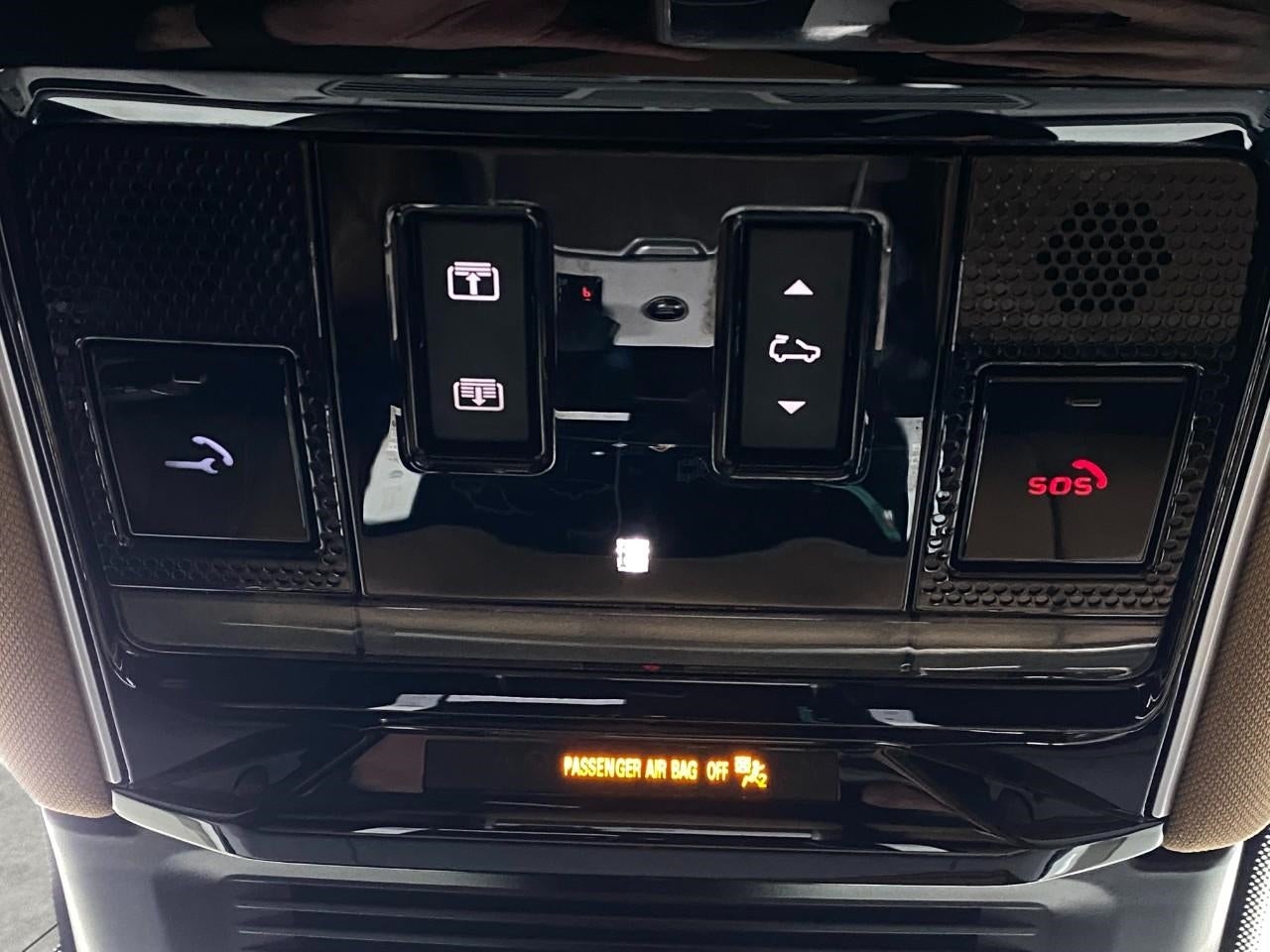 2024 Land Rover Range Rover P530 SE SWB