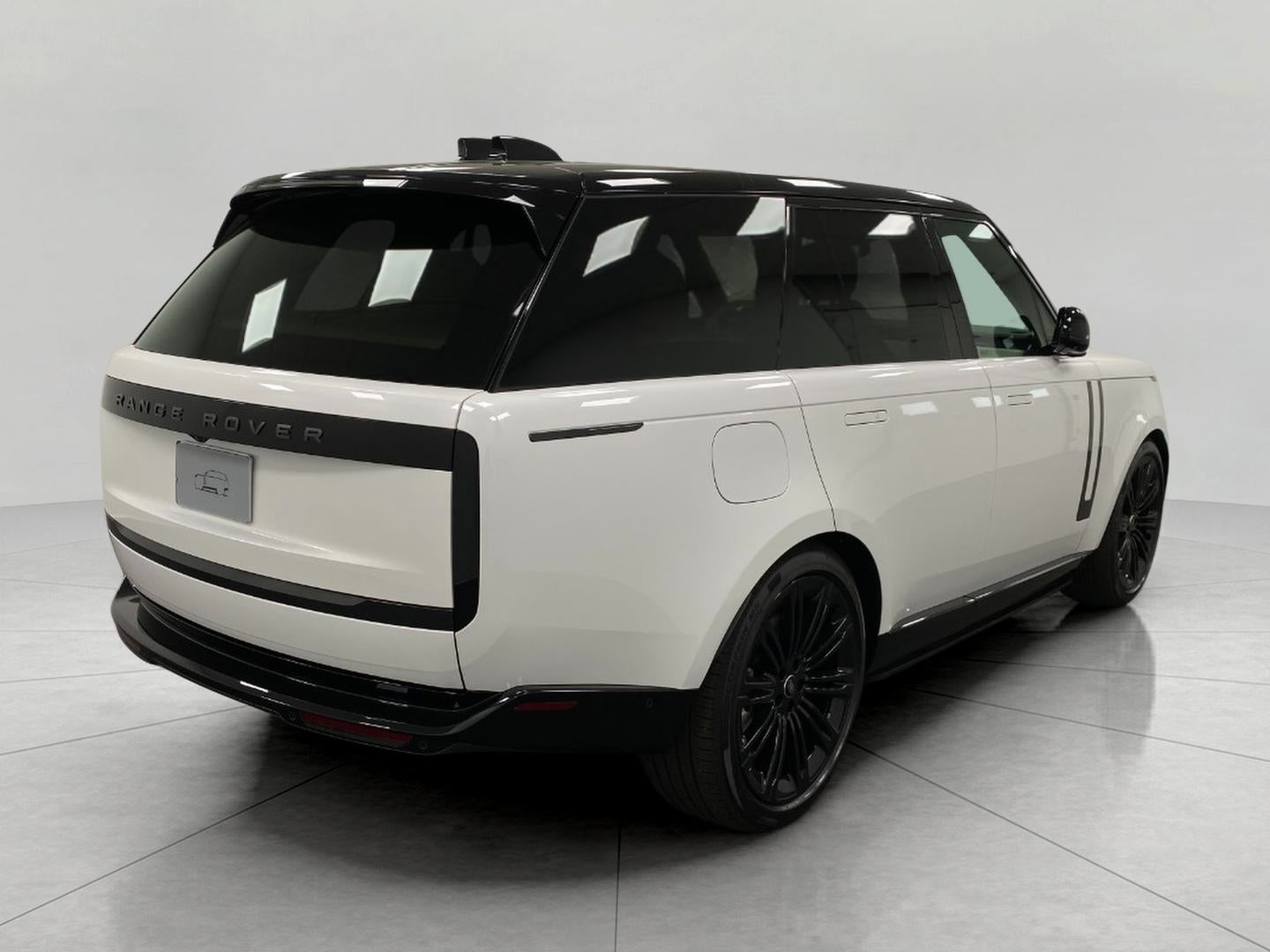 2025 Land Rover Range Rover P530 SE SWB