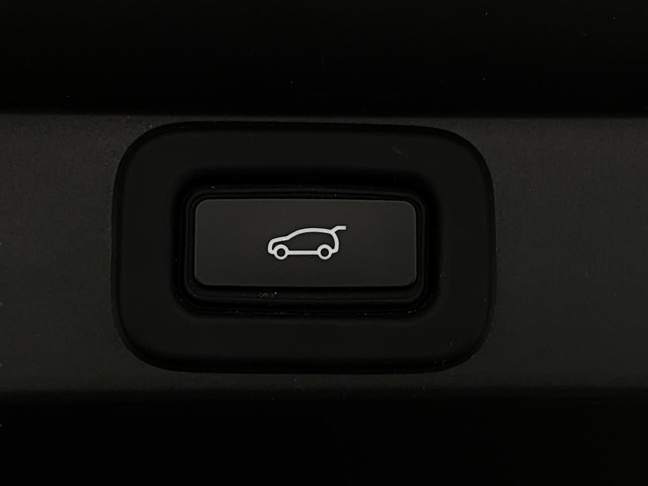 2022 Land Rover Range Rover P400 SE SWB