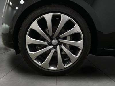 2025 Land Rover Range Rover P400 SE SWB