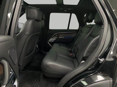 2025 Land Rover Range Rover P400 SE SWB