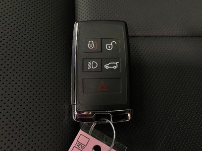 2025 Land Rover Range Rover P400 SE SWB