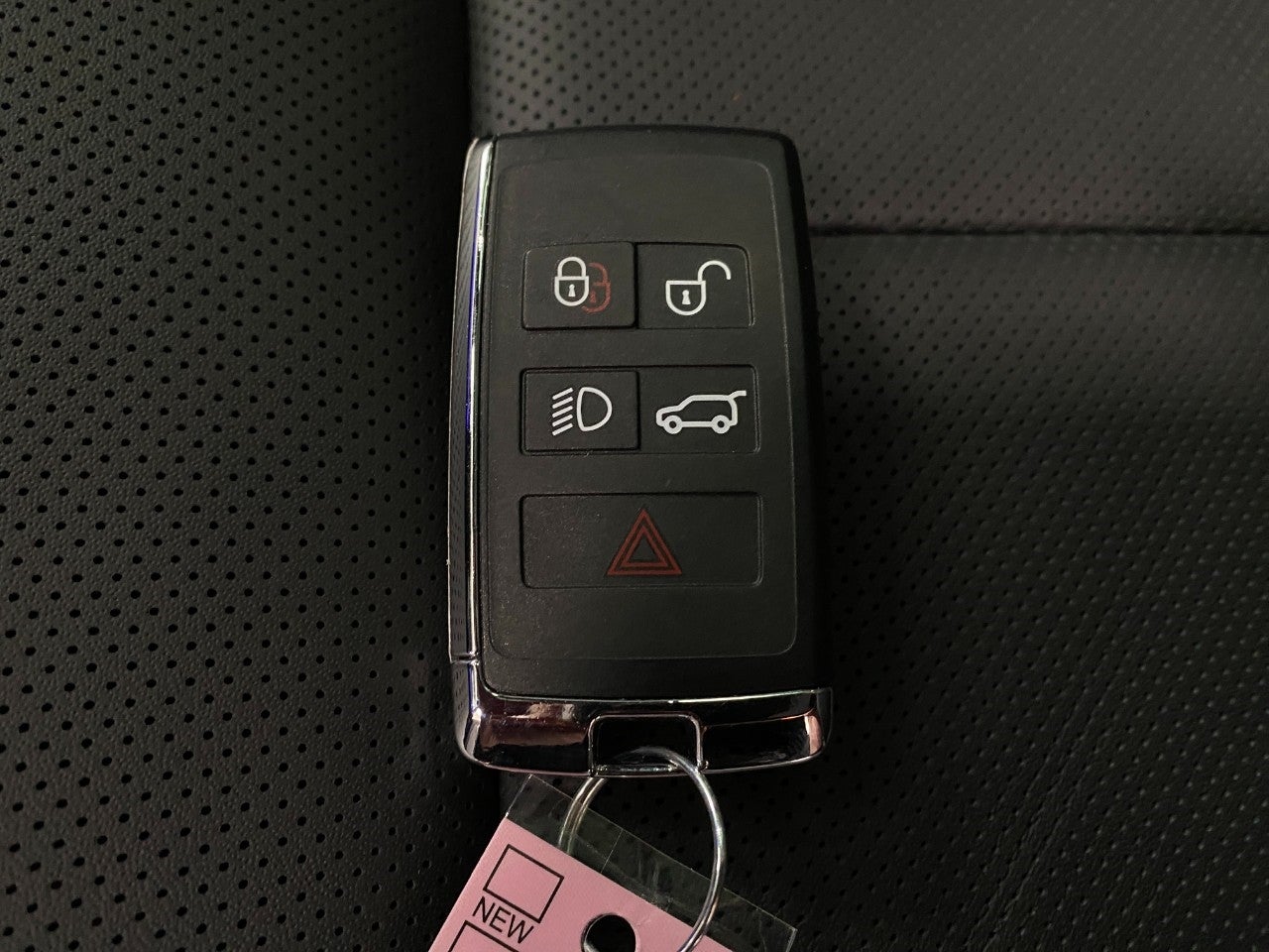 2025 Land Rover Range Rover P400 SE SWB