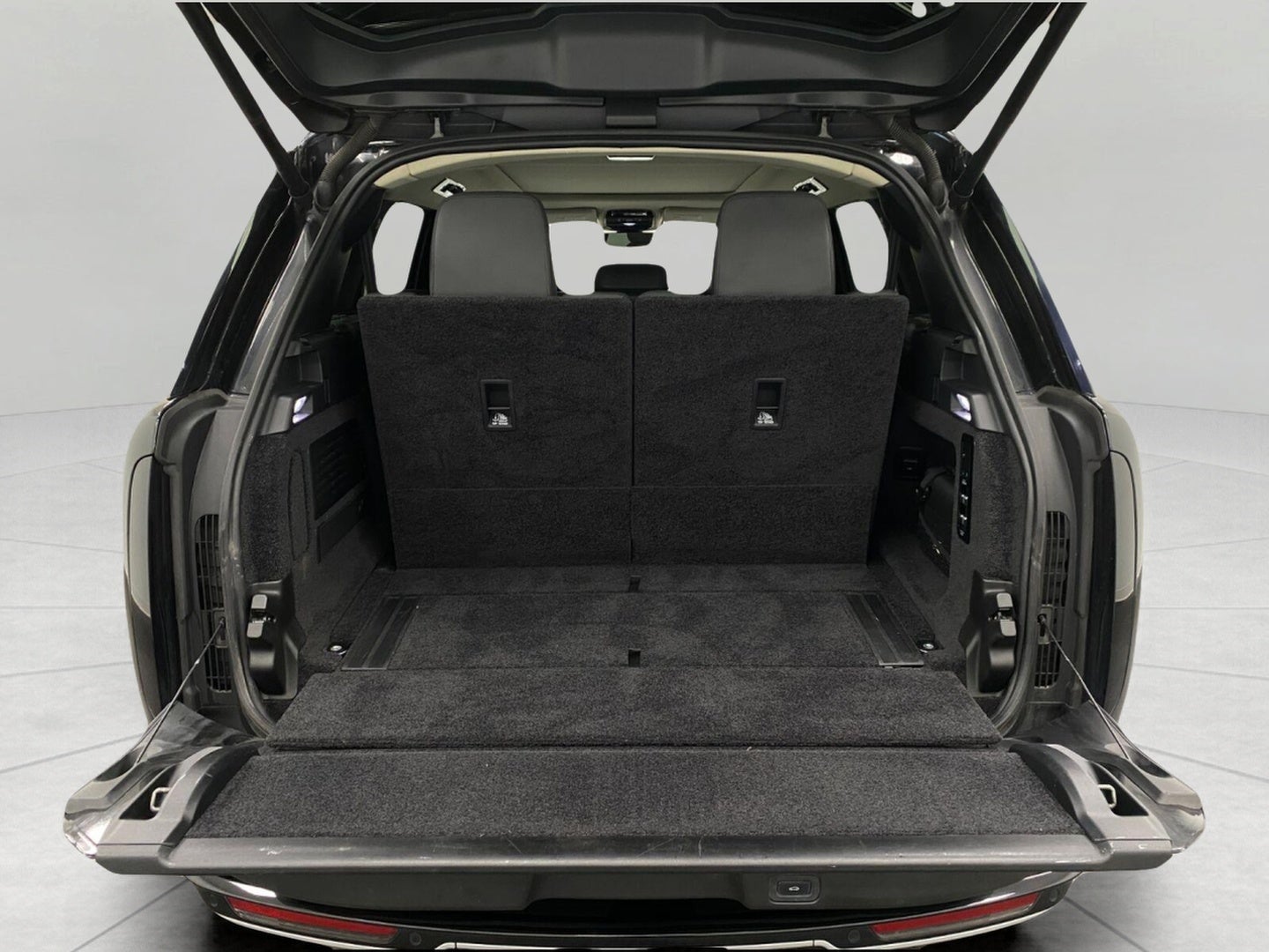 2022 Land Rover Range Rover P400 SE LWB 7 Seat