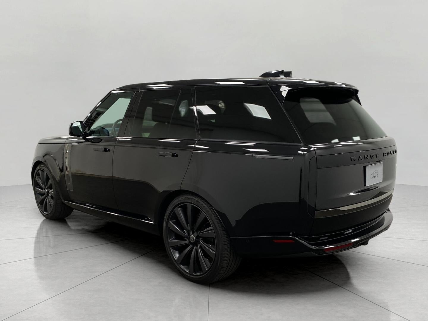 2024 Land Rover Range Rover P615 SV SWB