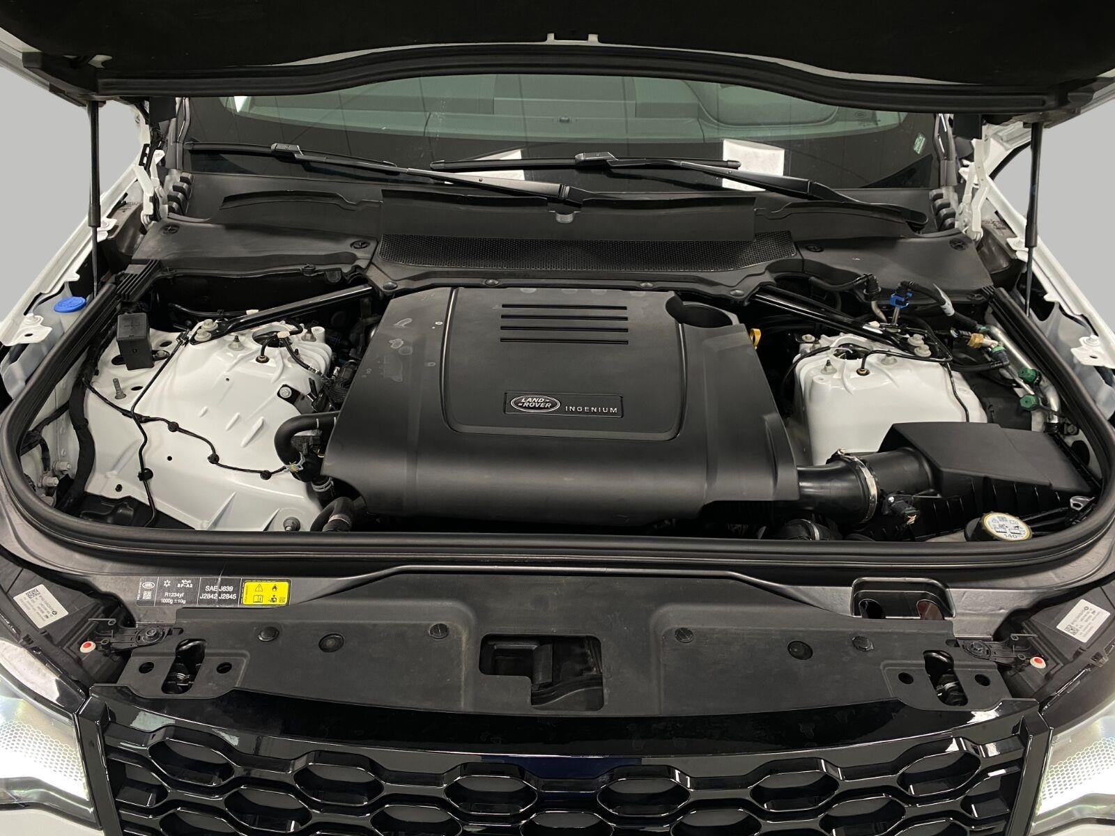 2024 Land Rover Discovery P300 Dynamic SE