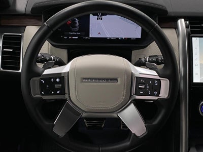 2024 Land Rover Discovery P300 Dynamic SE