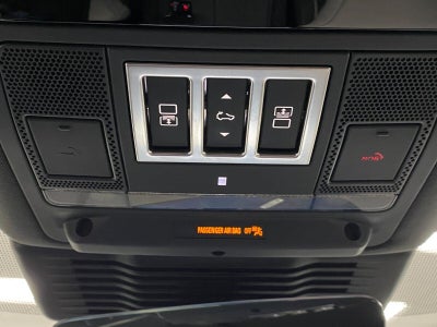 2024 Land Rover Discovery P300 Dynamic SE