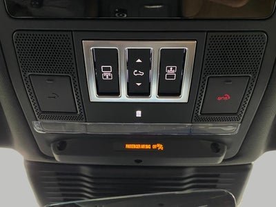 2025 Land Rover Discovery P360 Dynamic SE