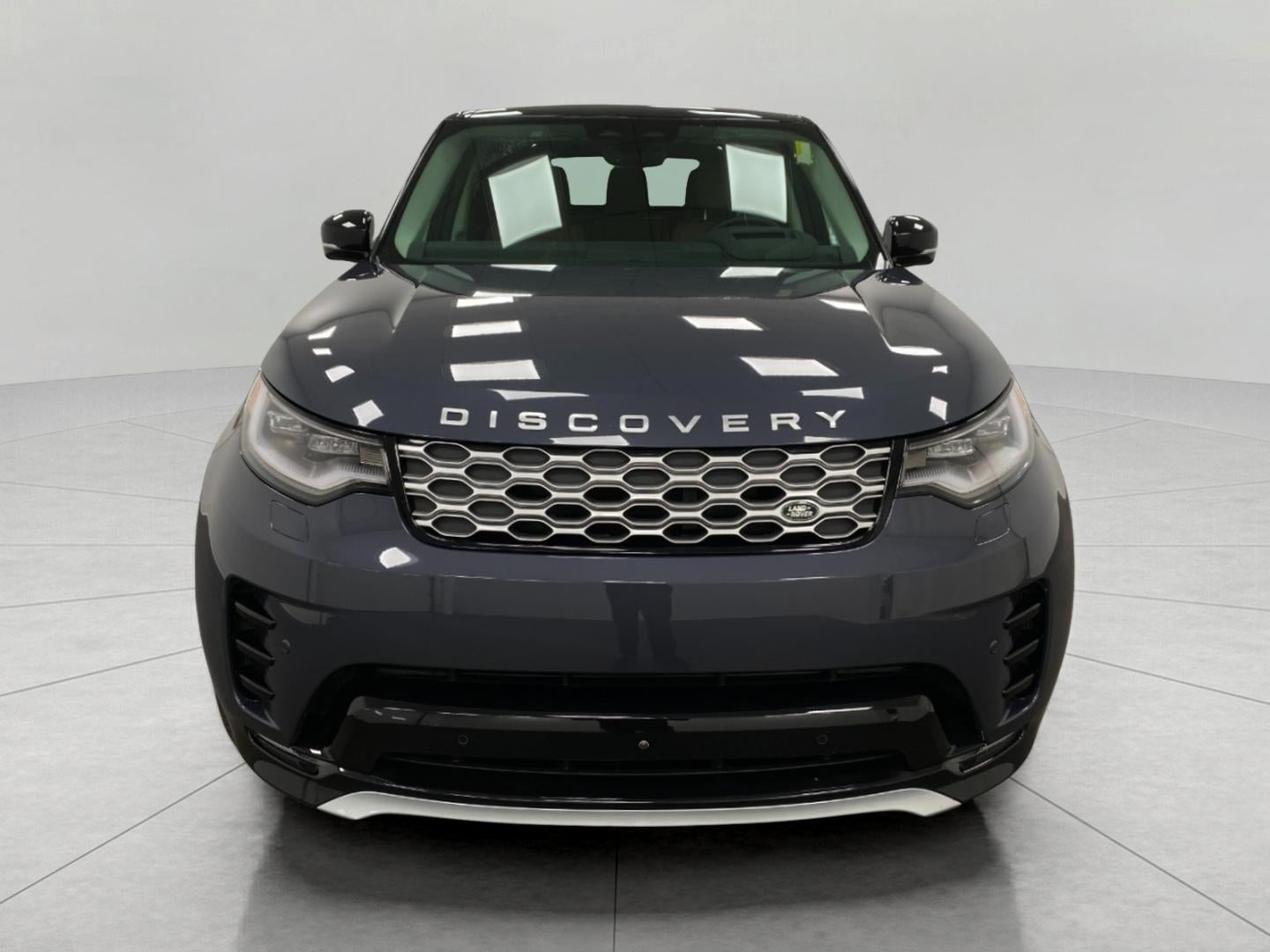 2025 Land Rover Discovery P360 Metropolitan Edition