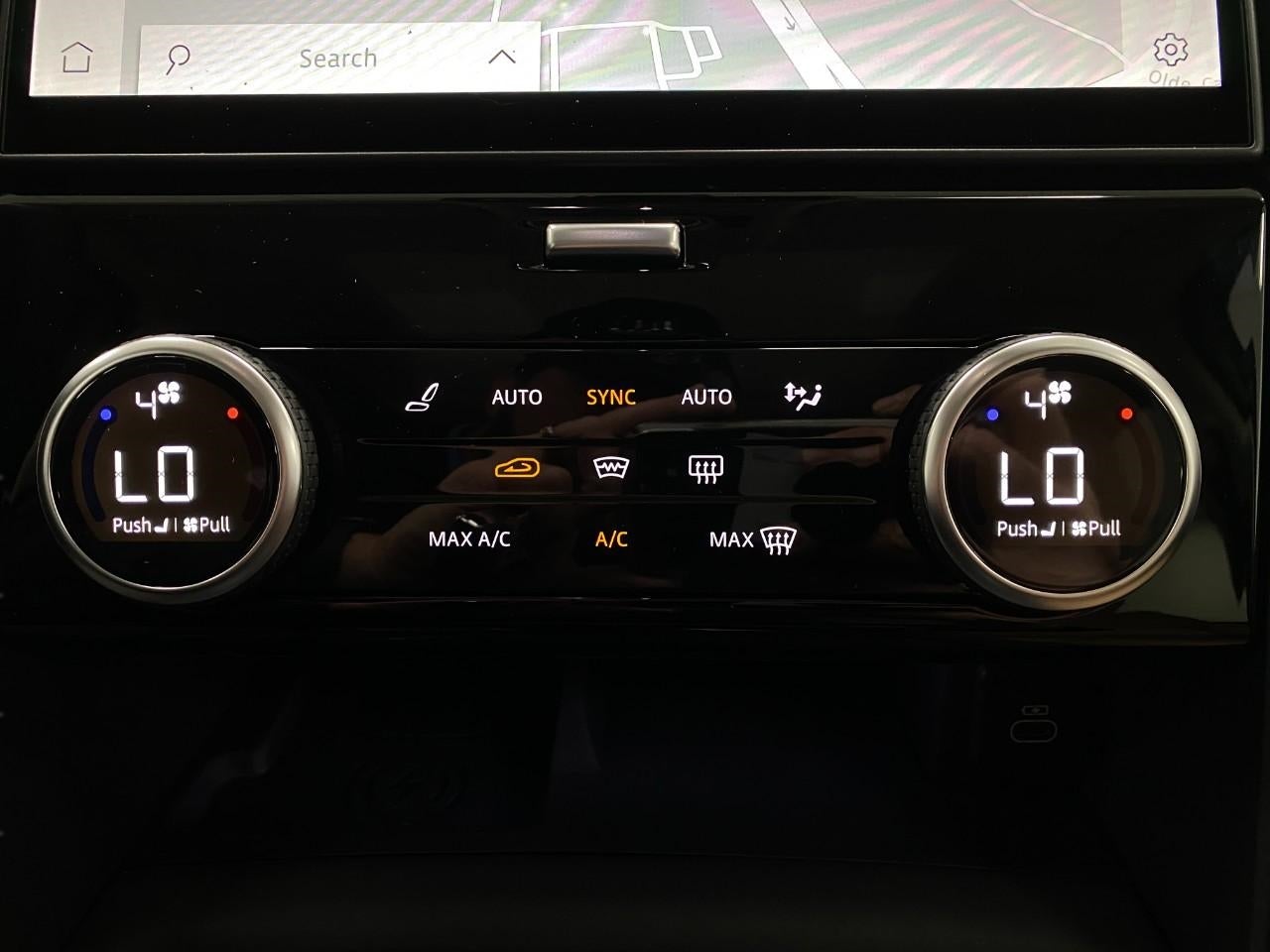 2025 Land Rover Discovery P360 Metropolitan Edition
