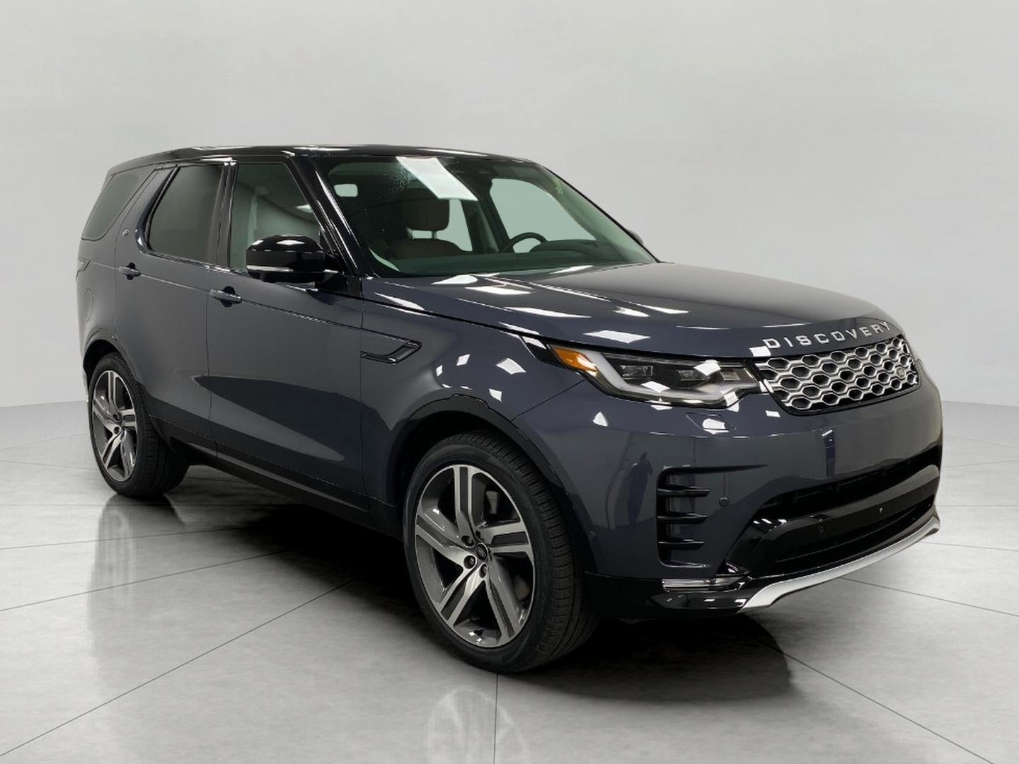 2025 Land Rover Discovery P360 Metropolitan Edition