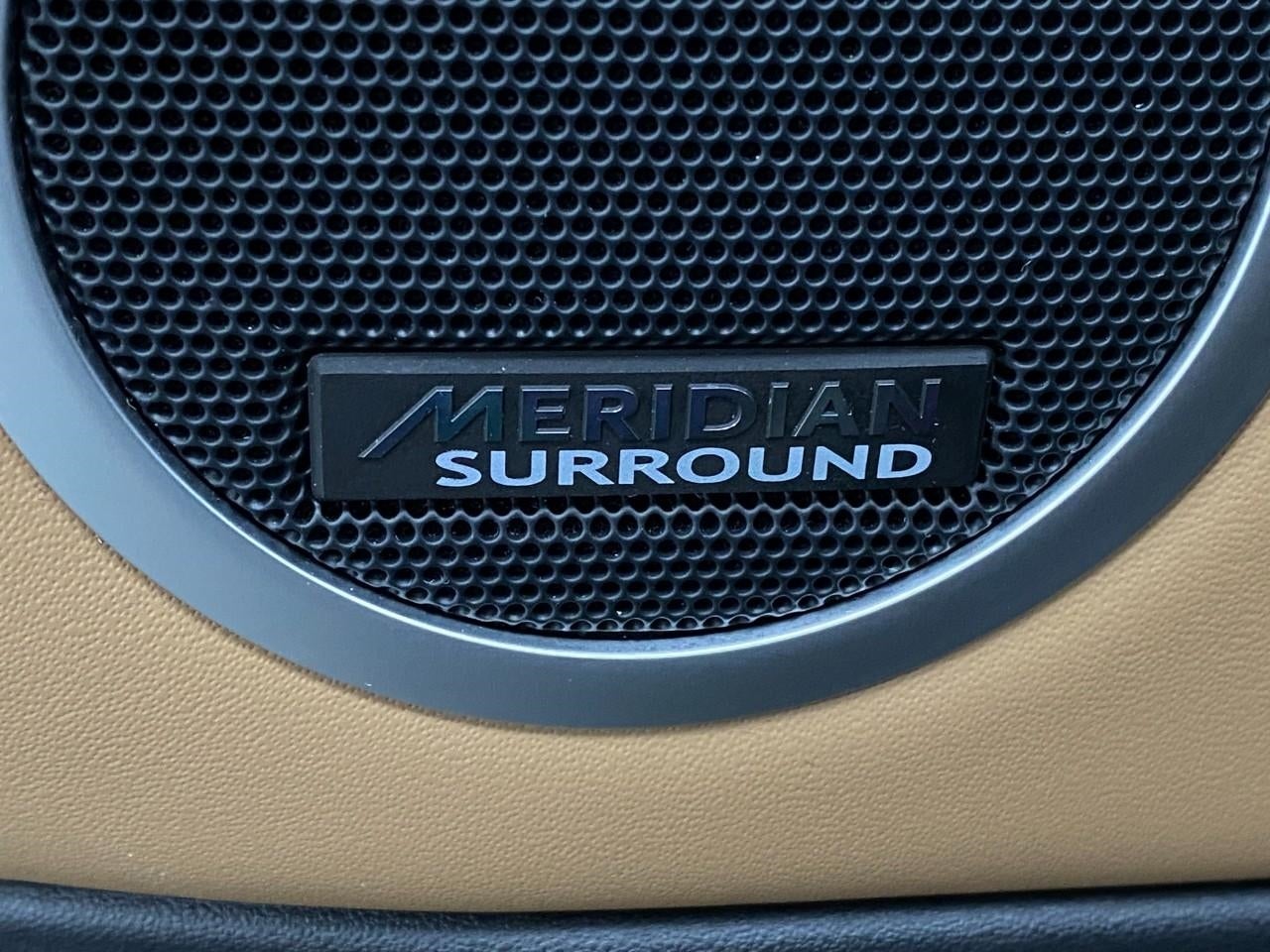 2025 Land Rover Discovery P360 Metropolitan Edition