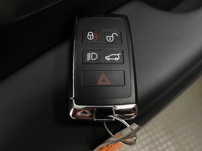 2025 Land Rover Discovery P360 Metropolitan Edition