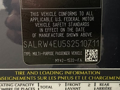 2025 Land Rover Discovery P360 Metropolitan Edition