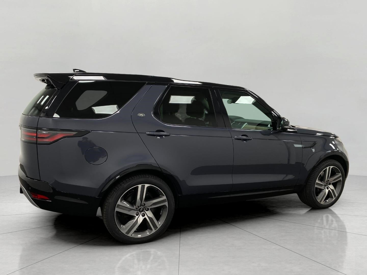 2025 Land Rover Discovery P360 Metropolitan Edition