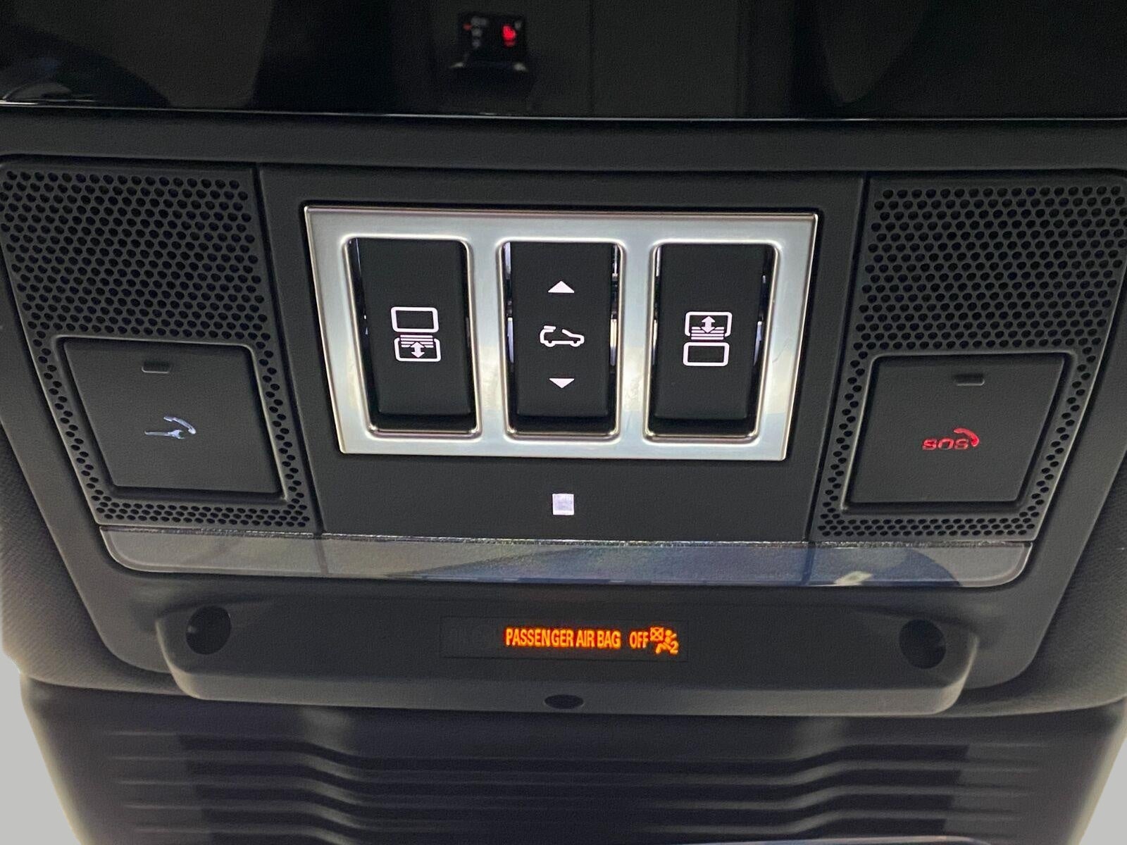 2026 Land Rover Discovery Gemini Edition AWD