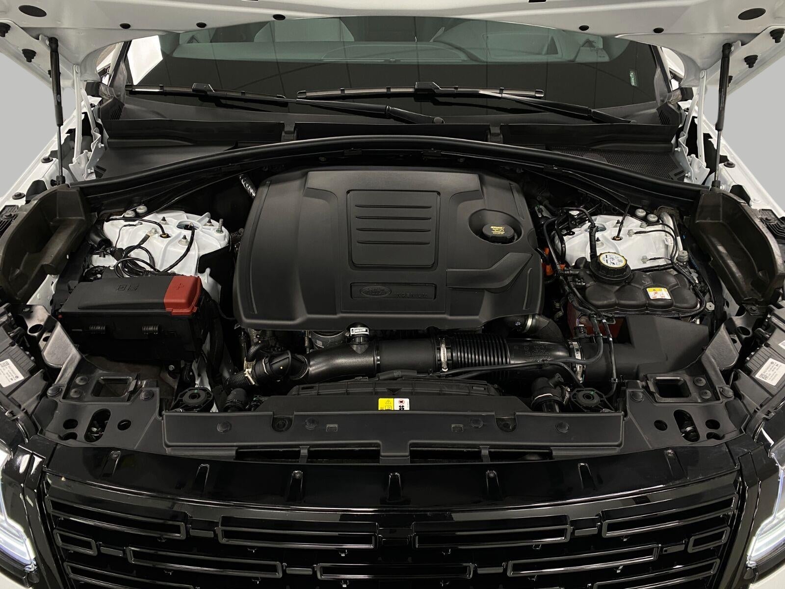 2026 Land Rover Range Rover Velar P250 Dynamic SE