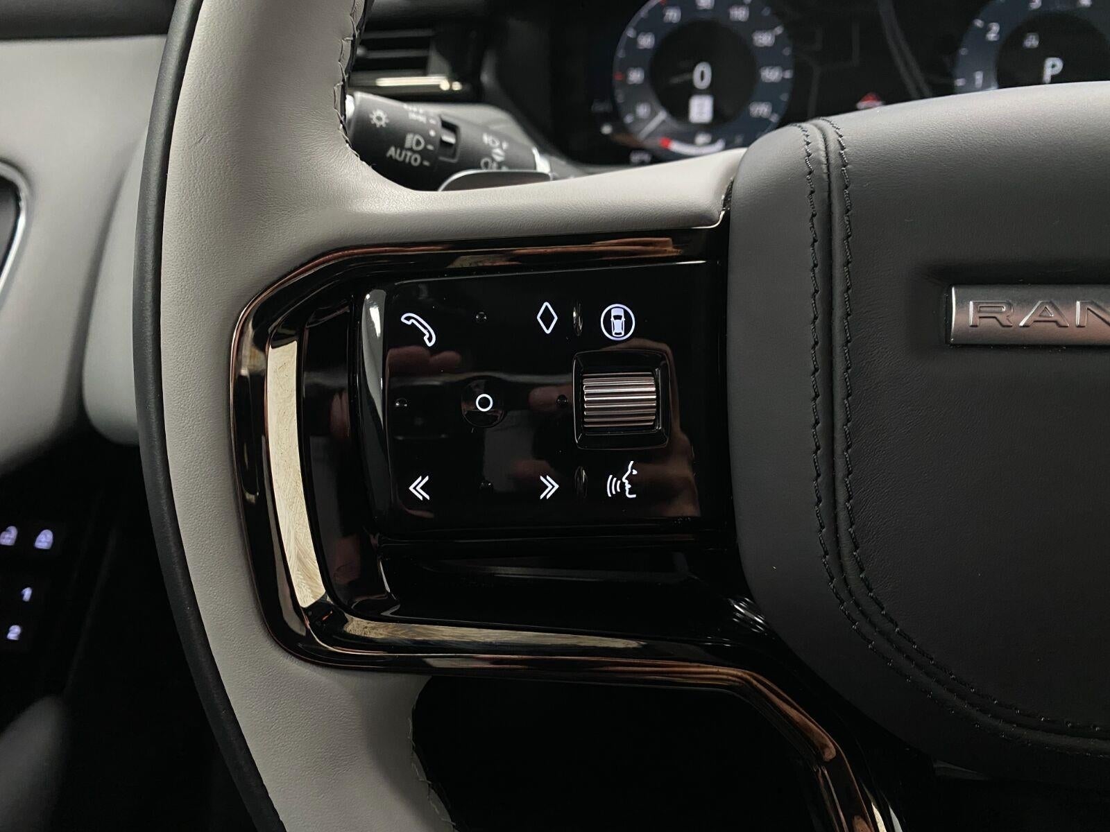 2026 Land Rover Range Rover Velar P250 Dynamic SE