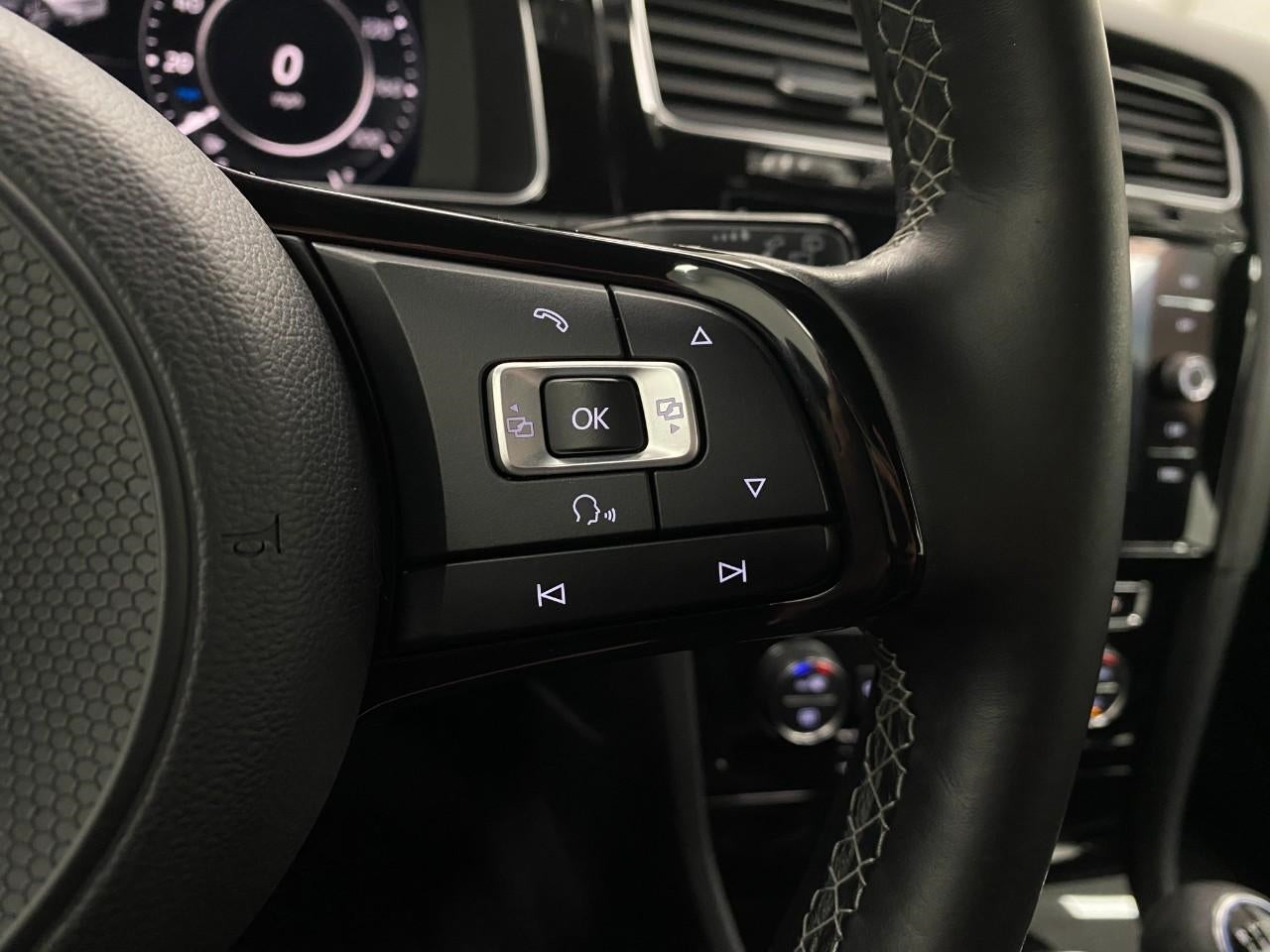 2018 Volkswagen Golf R 2.0T Manual w/DCC/Nav