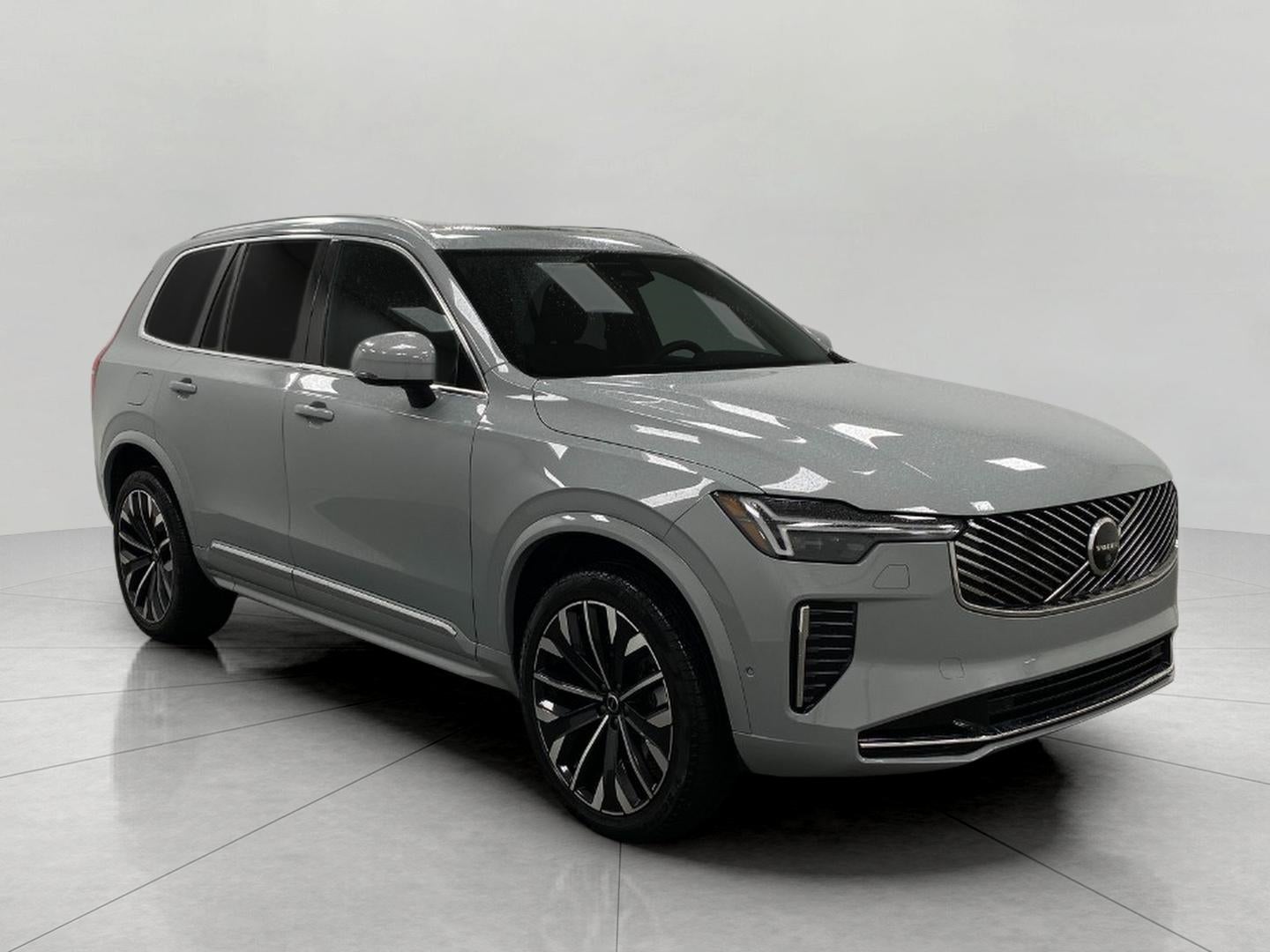2026 Volvo XC90 B6 AWD Plus 7-Seater