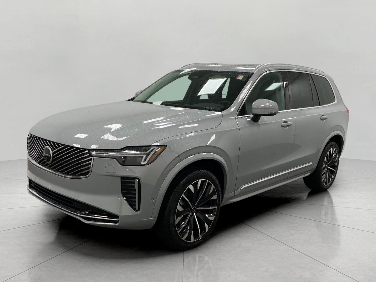 2026 Volvo XC90 B6 AWD Plus 7-Seater