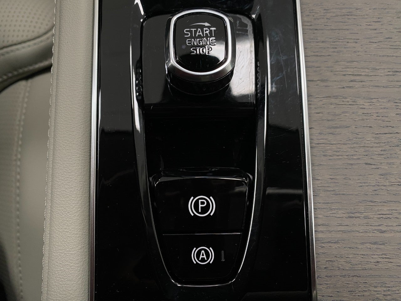 2026 Volvo XC90 B6 AWD Ultra 7-Seater