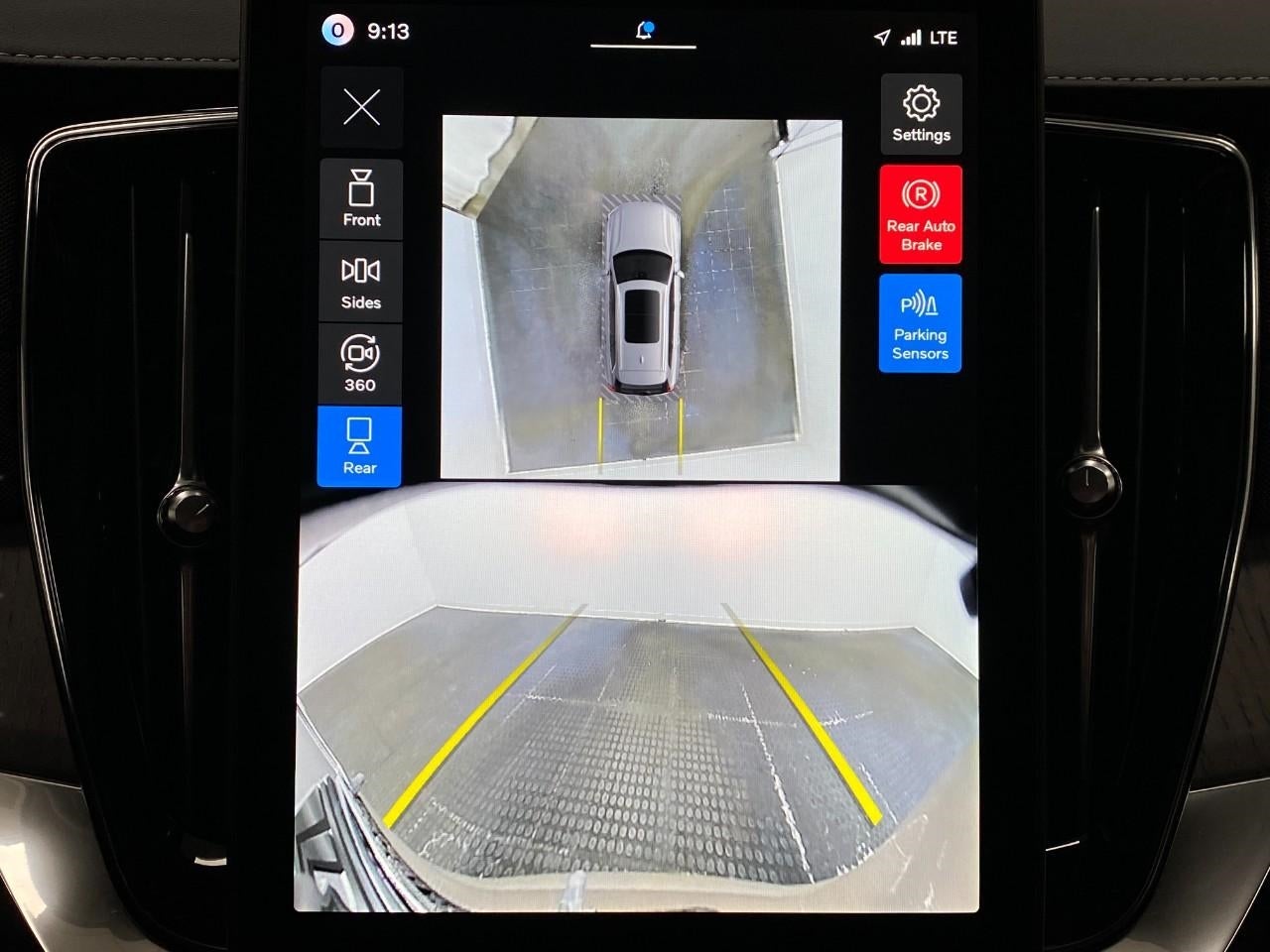 2026 Volvo XC90 B6 AWD Ultra Dark Theme 7-Seater