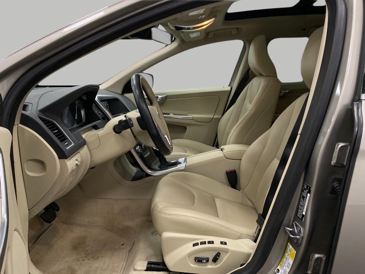 2015 Volvo XC60 SPORT UTILITY