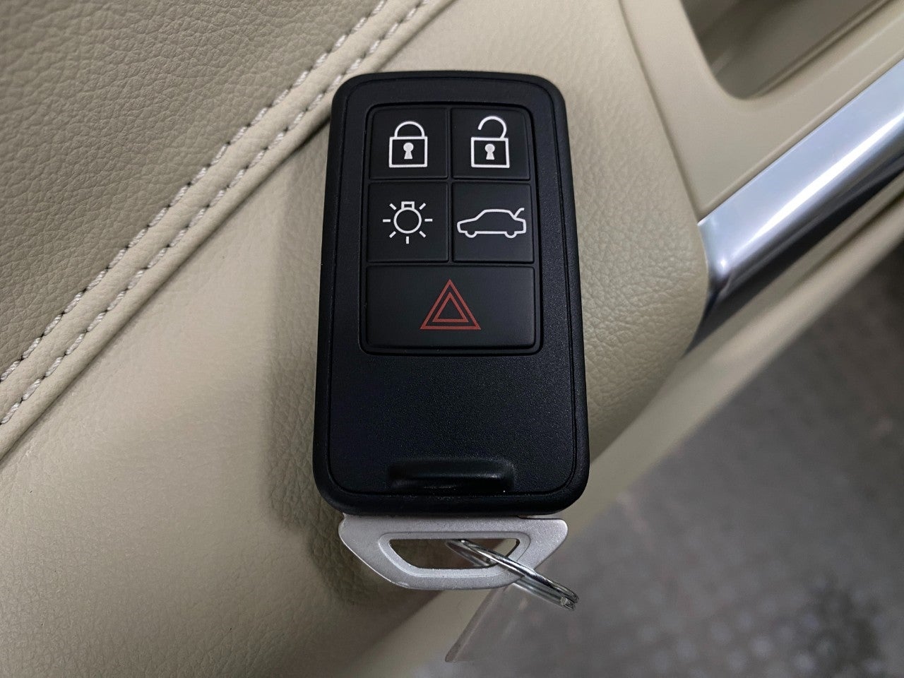 2015 Volvo XC60 SPORT UTILITY