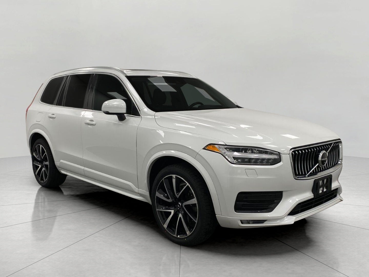 2021 Volvo XC90 T6 AWD Momentum 7P