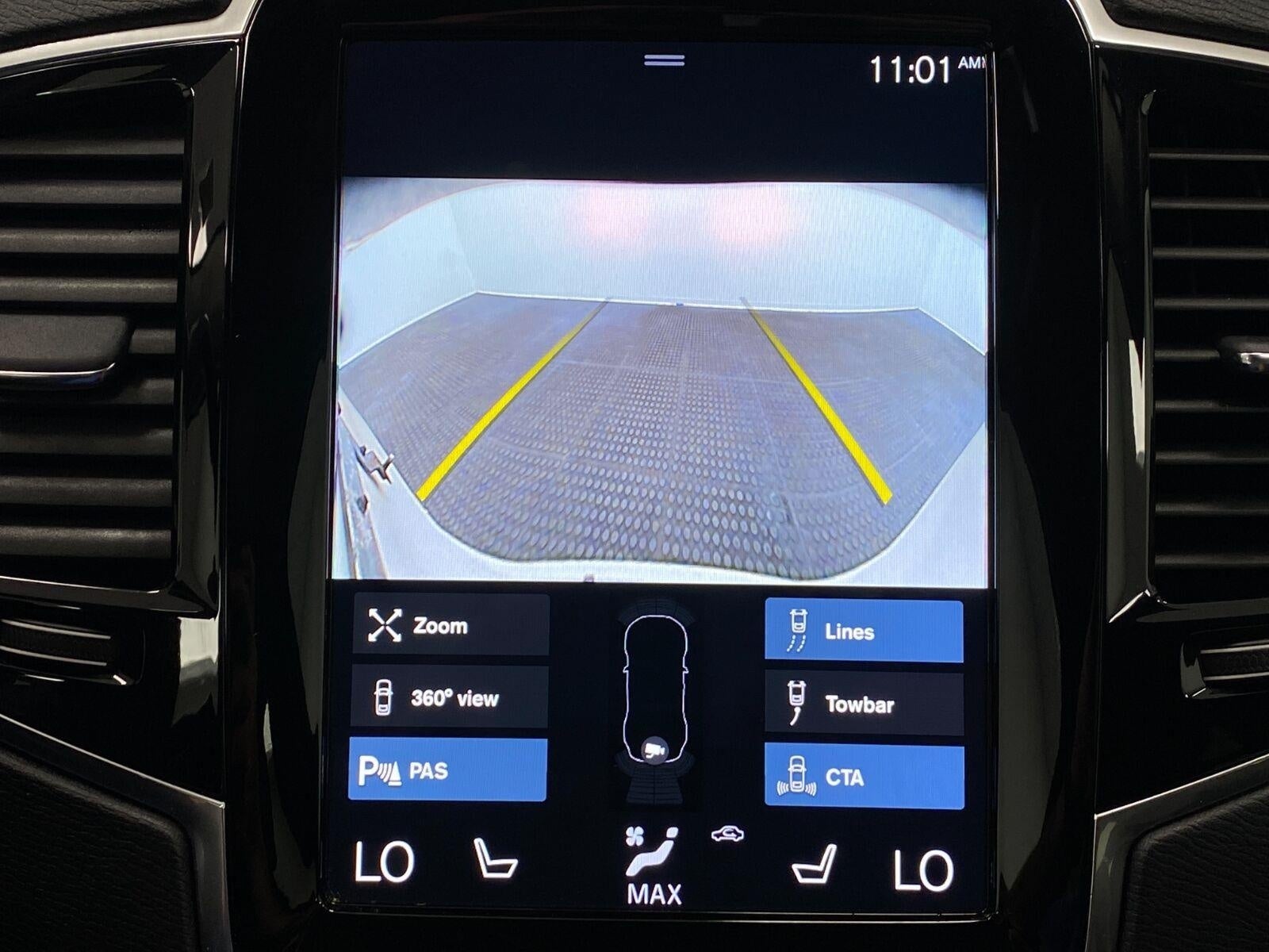 2021 Volvo XC90 T6 AWD Momentum 7P